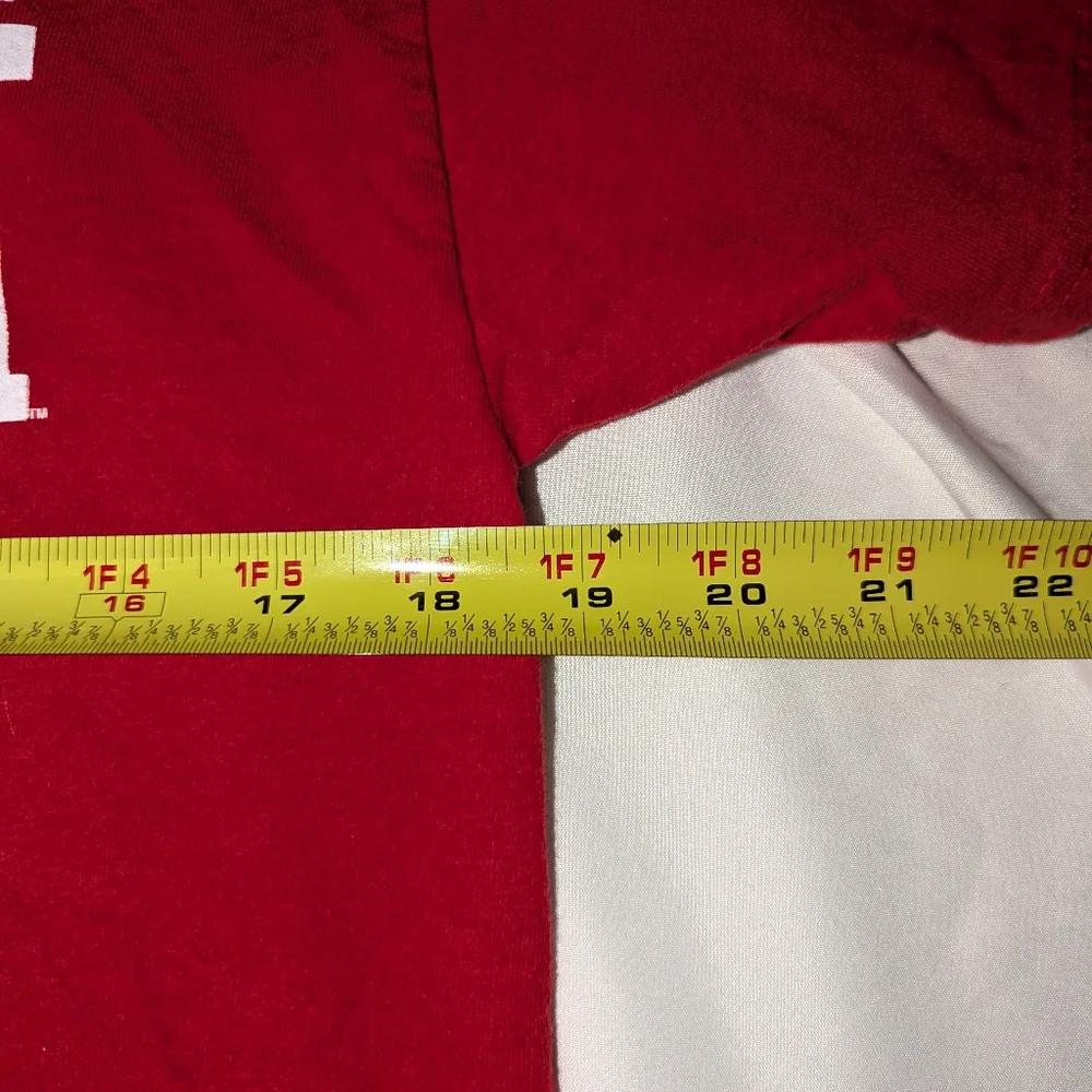 Hanes Adult Medium Oklahoma University‎ Red Short Sleeve Graphic T-Shirt